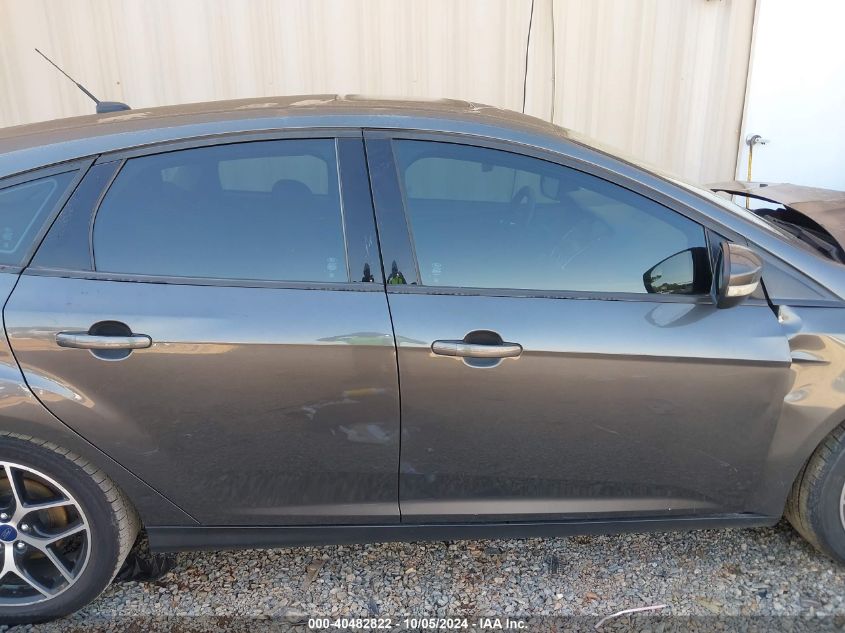 1FADP3M2XHL257533 2017 Ford Focus Sel