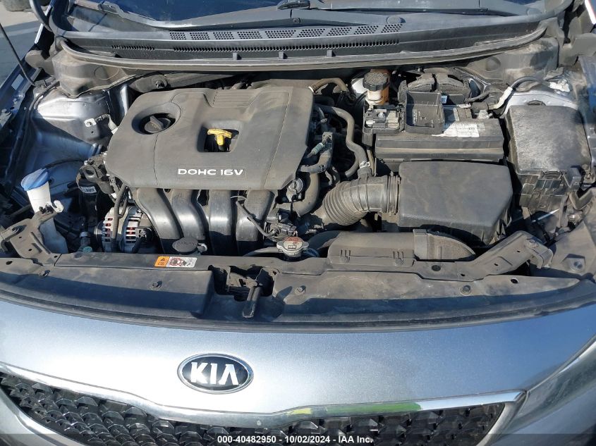 3KPFL4A70JE227363 2018 Kia Forte S