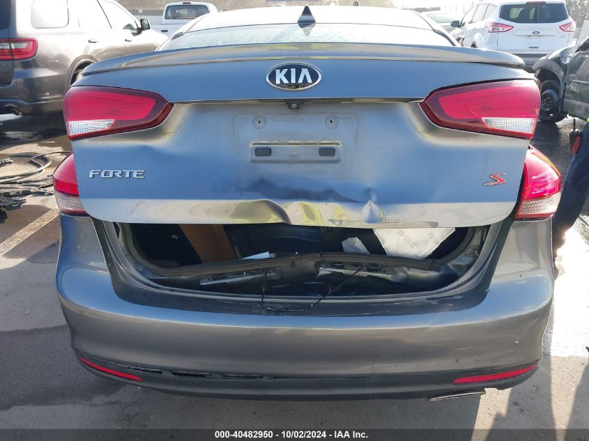 3KPFL4A70JE227363 2018 Kia Forte S