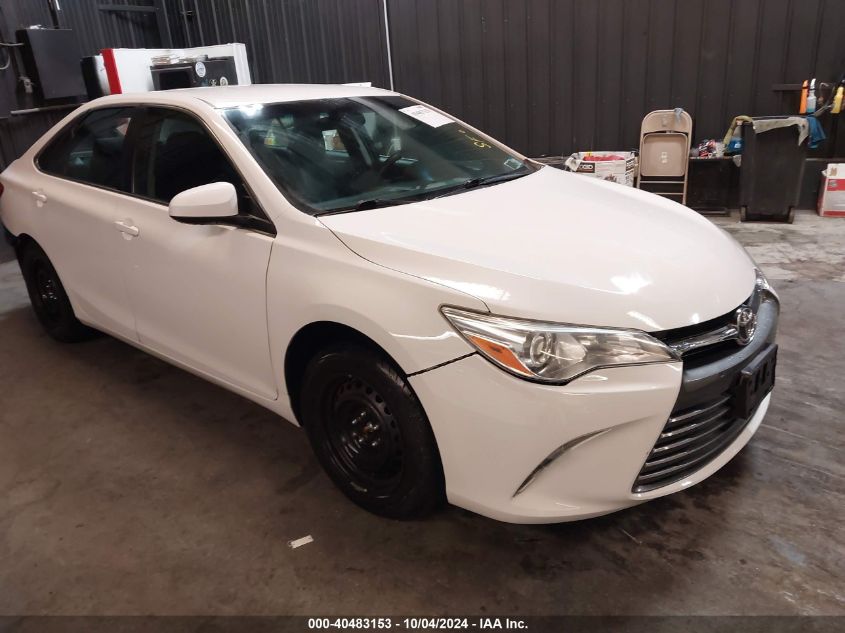 4T1BF1FK1FU115984 2015 TOYOTA CAMRY - Image 1