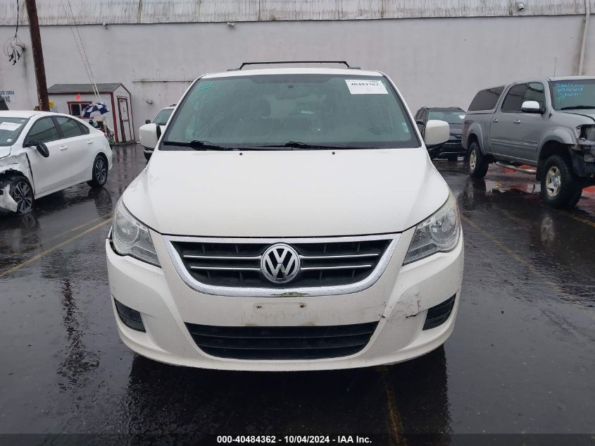 2V4RW3DG7BR634094 2011 Volkswagen Routan Se