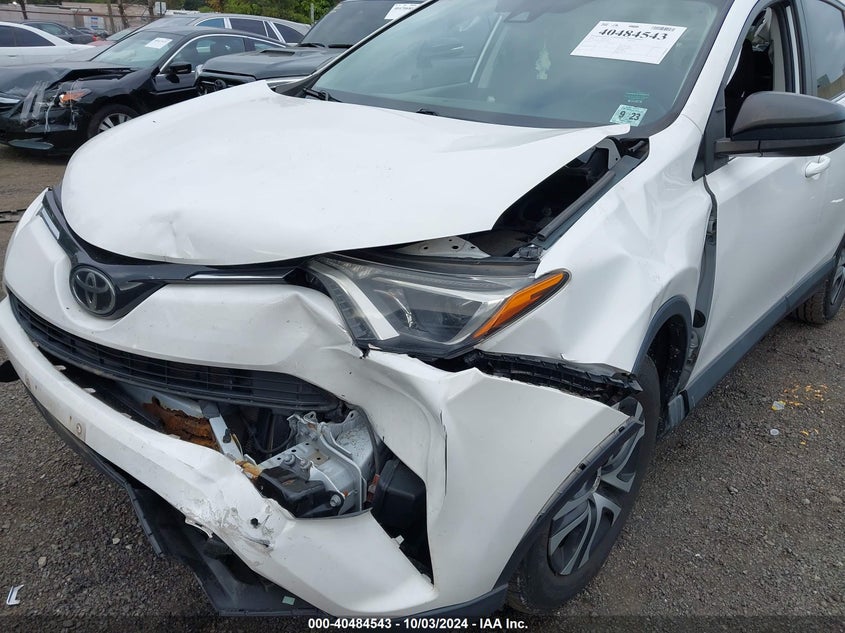 2018 TOYOTA RAV4 LE VIN: 2T3BFREV0JW750964