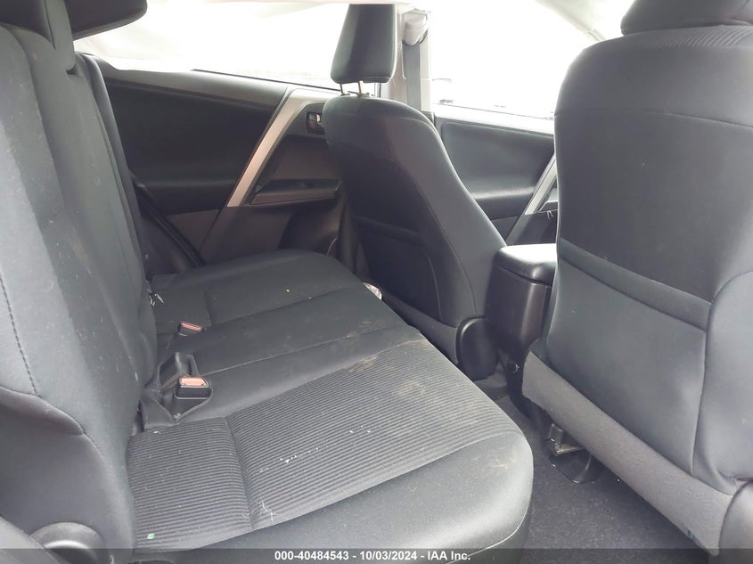 2018 TOYOTA RAV4 LE VIN: 2T3BFREV0JW750964