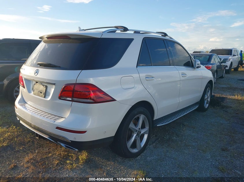 Image 4 of 2017 Mercedes-Benz GLE  salvage vehicle - Lot #40484635 at IAAI