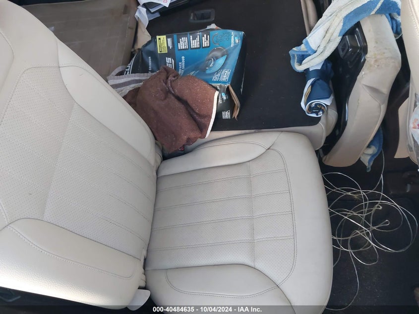 Image 8 of 2017 Mercedes-Benz GLE  salvage vehicle - Lot #40484635 at IAAI