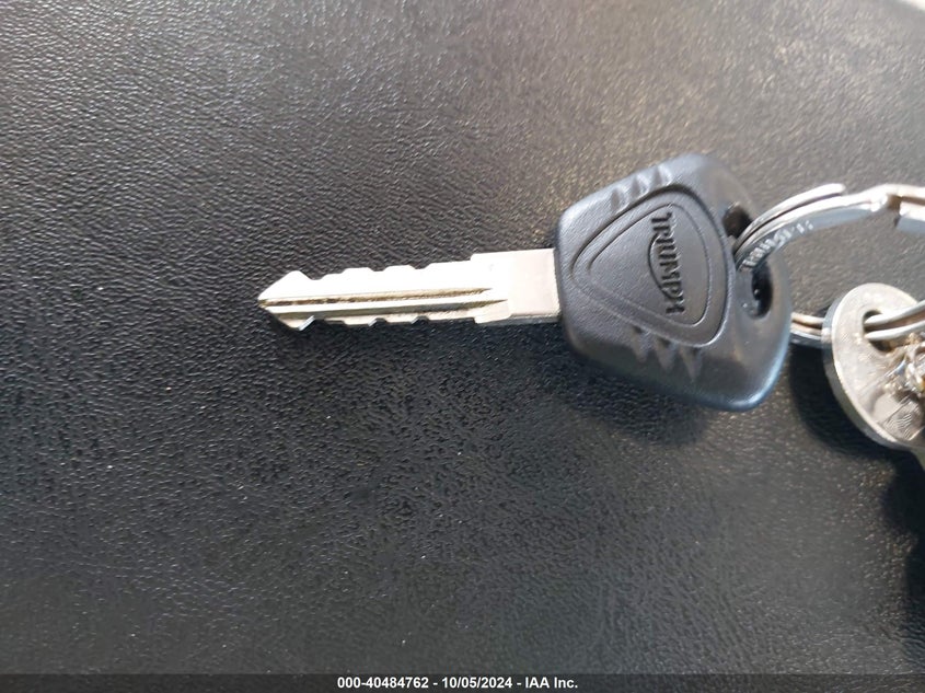 2016 TRIUMPH MOTORCYCLE BONNEVILLE T100 - SMT910K11GT729774