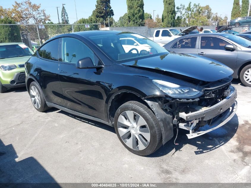 5YJYGDEE5MF099738 2021 TESLA MODEL Y - Image 1