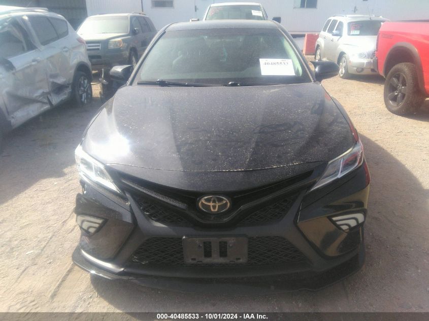 4T1B11HK2JU571867 2018 Toyota Camry Se