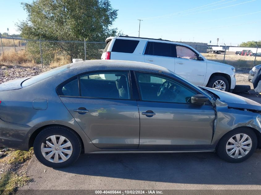 2014 Volkswagen Jetta 2.0L S VIN: 3VW2K7AJ7EM256477 Lot: 40485644