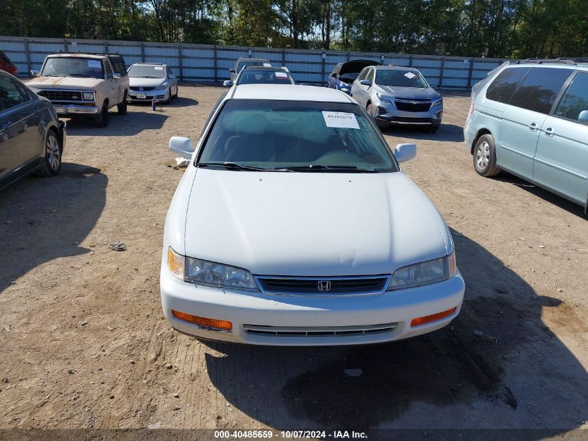 1996 Honda Accord Lx/Ex VIN: 1HGCD5633TA150216 Lot: 40485659