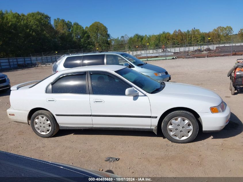 1996 Honda Accord Lx/Ex VIN: 1HGCD5633TA150216 Lot: 40485659