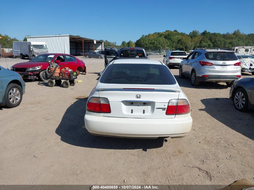 1996 Honda Accord Lx/Ex VIN: 1HGCD5633TA150216 Lot: 40485659