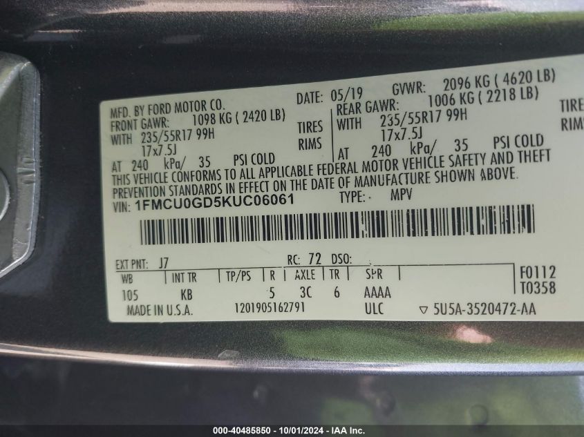 1FMCU0GD5KUC06061 2019 Ford Escape Se