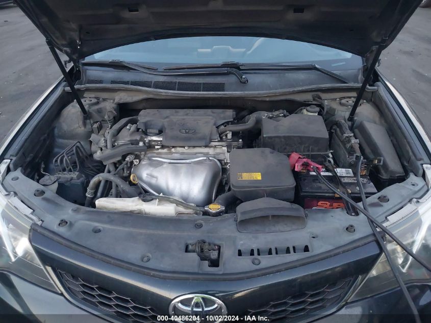 4T1BF1FK1EU418326 2014 Toyota Camry Se