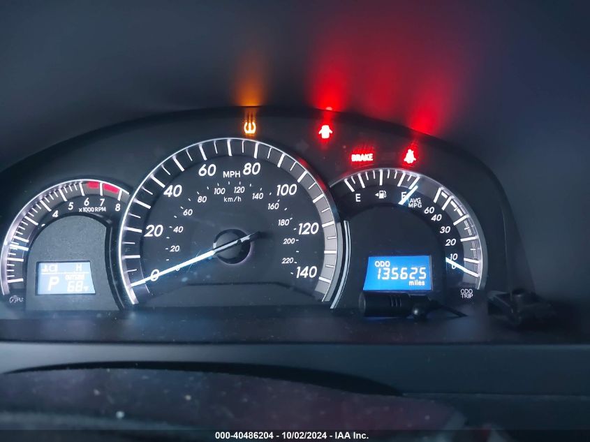 4T1BF1FK1EU418326 2014 Toyota Camry Se