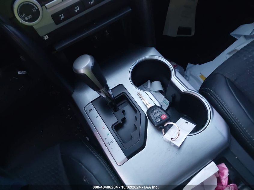 4T1BF1FK1EU418326 2014 Toyota Camry Se