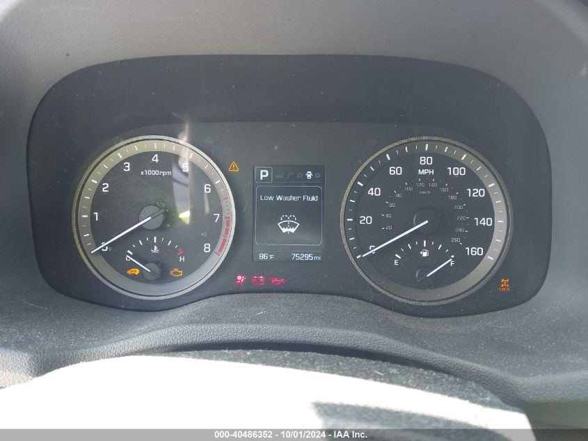 KM8J3CA46HU407464 2017 Hyundai Tucson Se Plus