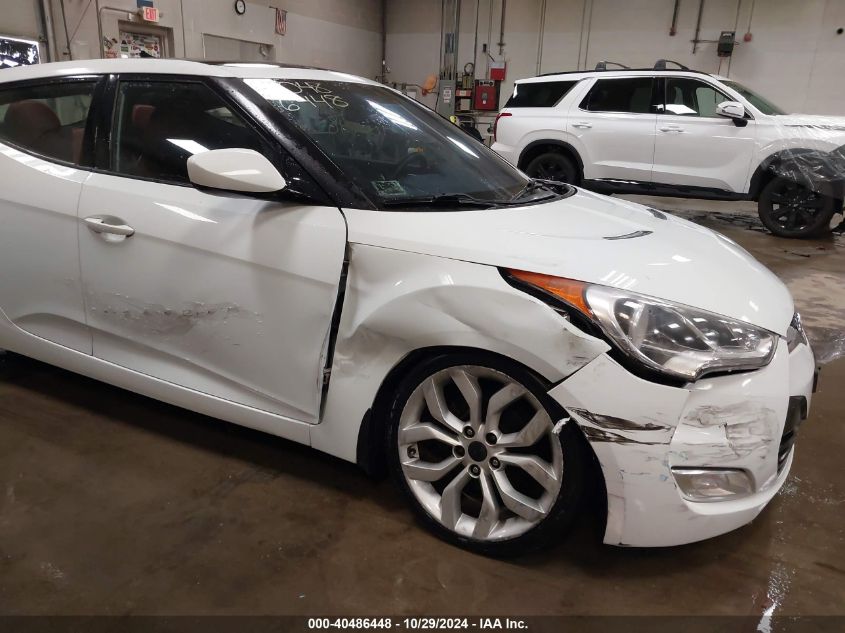 2012 Hyundai Veloster Base W/Red/Black VIN: KMHTC6AD8CU080598 Lot: 40486448