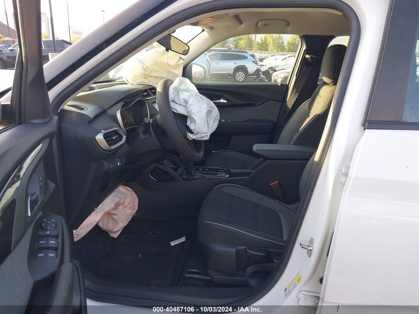VIN KL79MMS20MB179410 2021 CHEVROLET TRAILBLAZER FWD LS