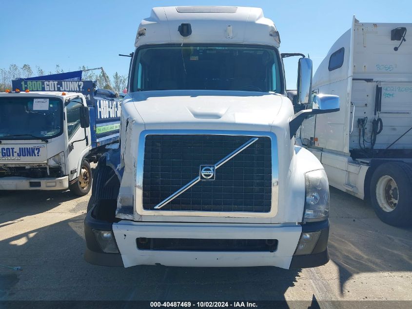 2015 Volvo Vn Vnl VIN: 4V4NC9EH7FN934673 Lot: 40487469