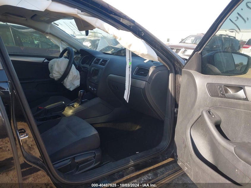 2018 VOLKSWAGEN JETTA VIN: 3VW2B7AJ3JM262867