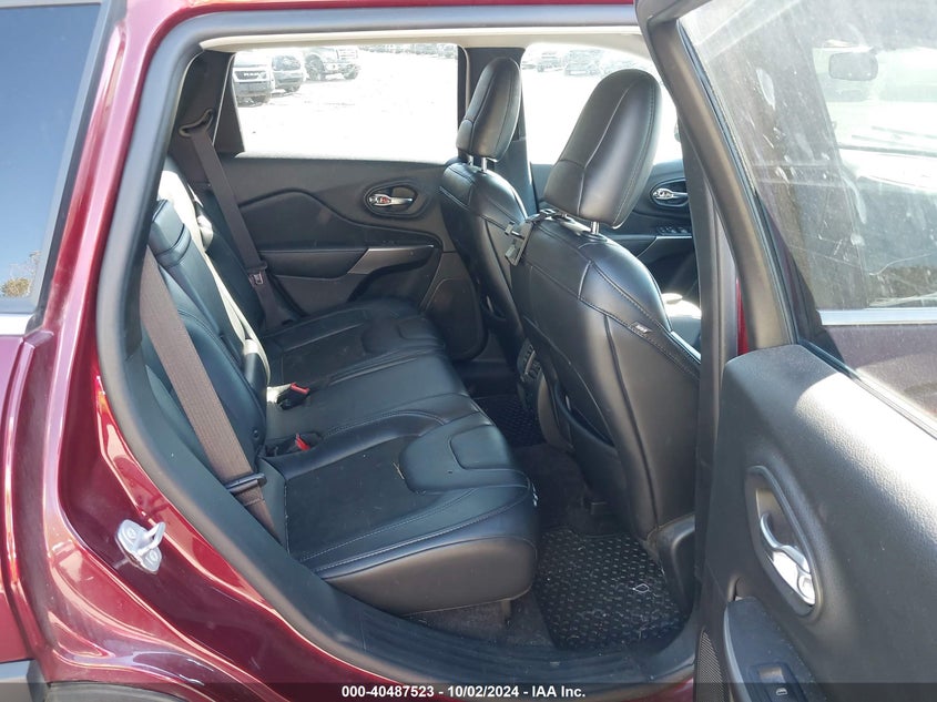 1C4PJMLX0KD223646 2019 Jeep Cherokee Latitude Plus 4X4