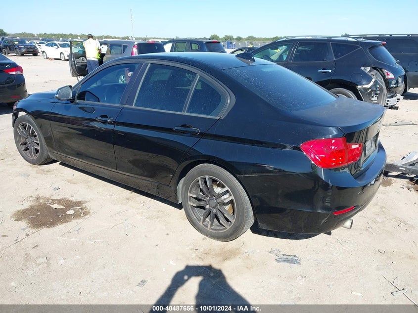 Vin: wba3b1g5xfnt04007, lot: 40976357, bmw 320i 20153