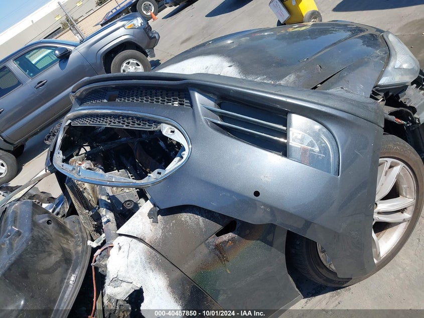 2015 Tesla Model S 70D/85D/P85D VIN: 5YJSA1H23FFP76456 Lot: 40487850