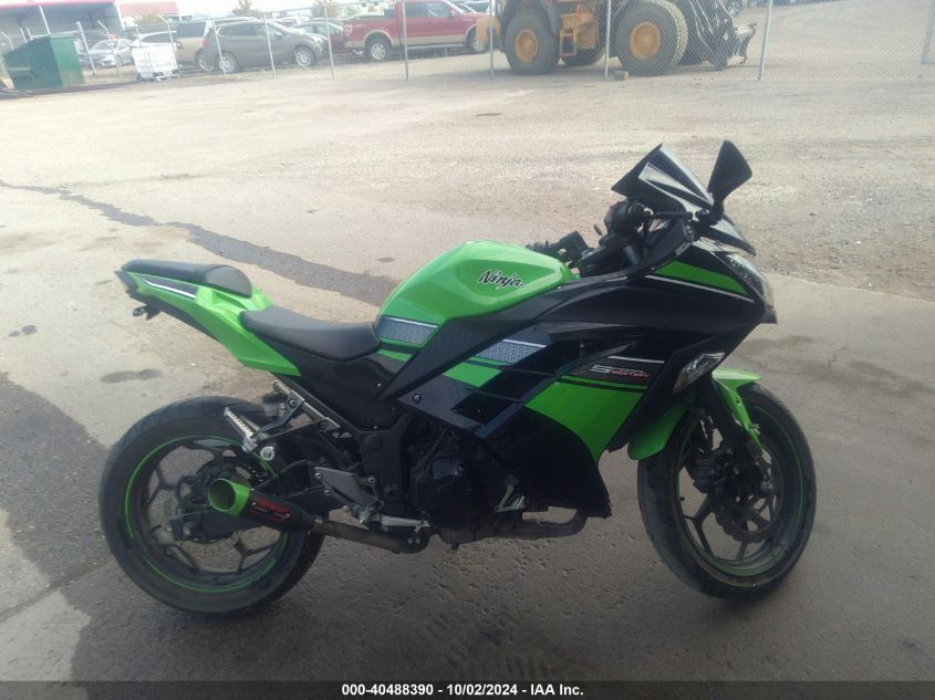 2013 Kawasaki Ex300 A VIN: JKAEX8A11DDA10569 Lot: 40488390