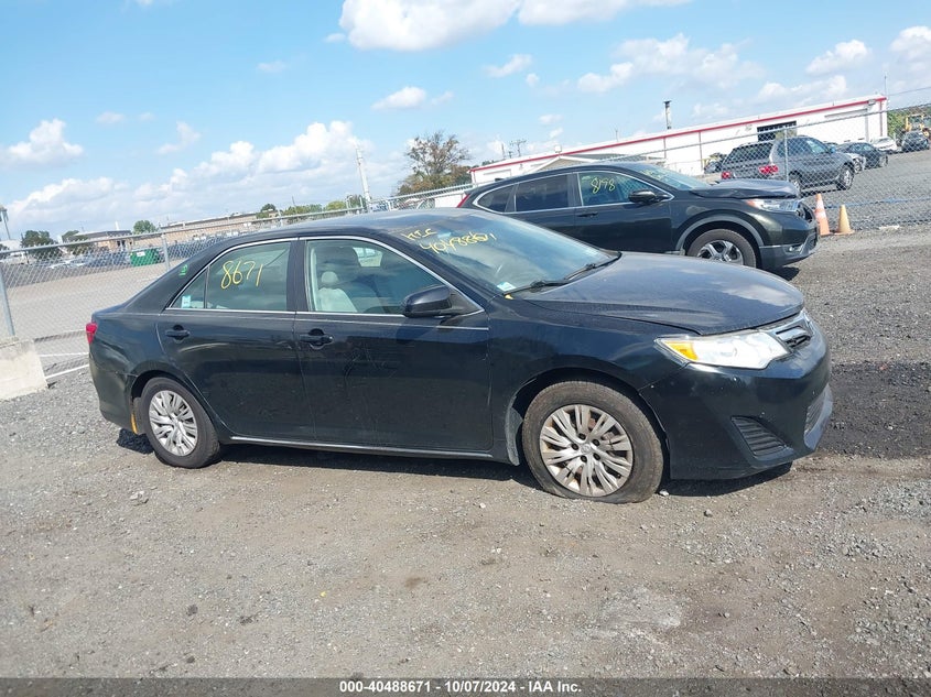 4T1BD1FK7EU130624 2014 Toyota Camry Hybrid Xle