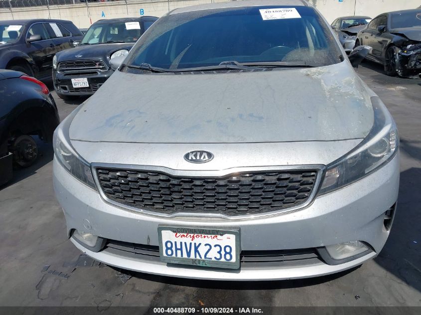 3KPFL4A84JE218383 2018 Kia Forte Ex