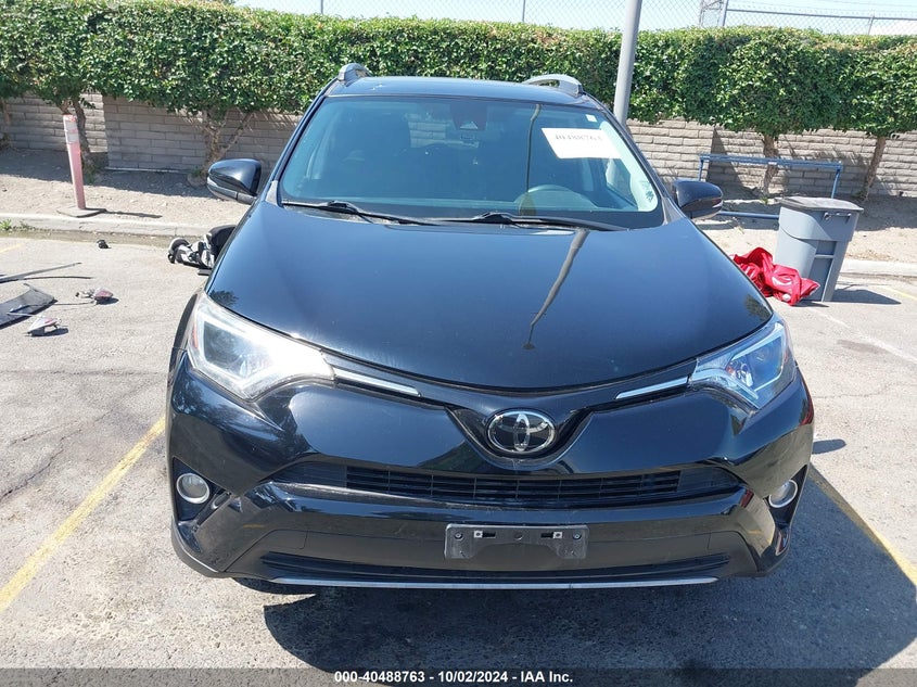 VIN 2T3WFREV3JW420432 2018 TOYOTA RAV4 XLE
