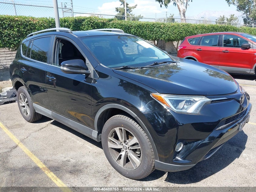TOYOTA RAV4 XLE 2018