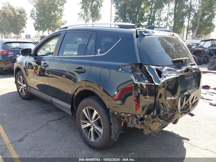 VIN 2T3WFREV3JW420432 2018 TOYOTA RAV4 XLE