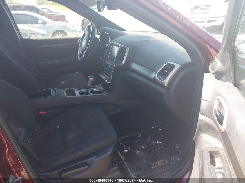 VIN 1C4RJFAG5HC800287 2017 JEEP GRAND CHEROKEE LAREDO 4X4