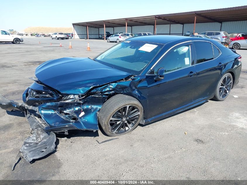 4T1B61HK4JU594665 2018 TOYOTA CAMRY - Image 2