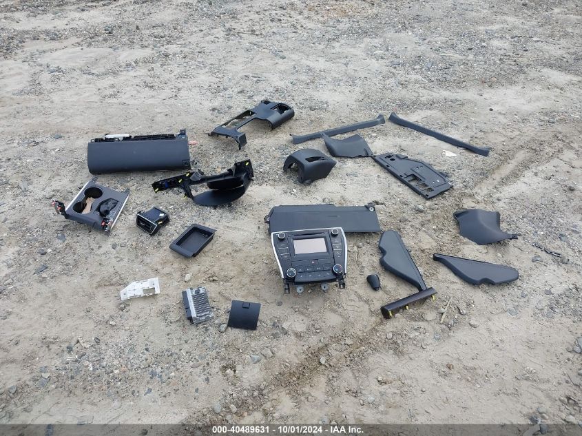 4T1BF1FK5GU516259 2016 Toyota Camry Le