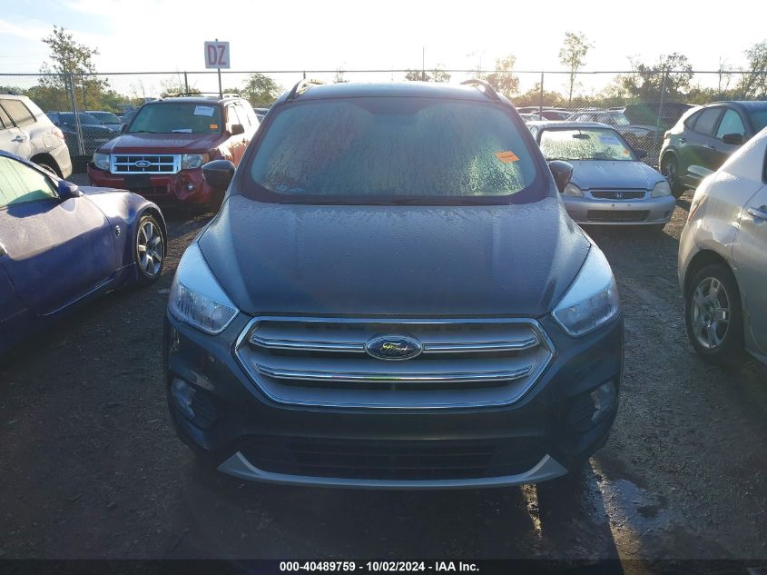 1FMCU9GD4JUC47672 2018 Ford Escape Se