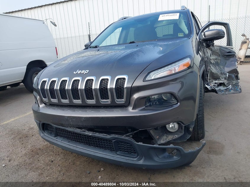 1C4PJLCB8HW603989 2017 Jeep Cherokee Latitude Fwd