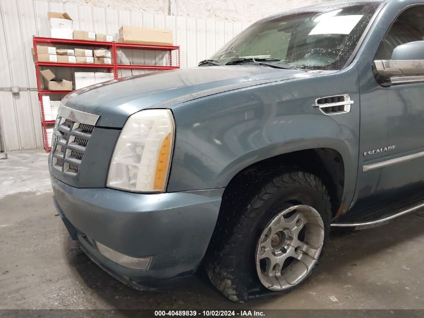 2010 Cadillac Escalade Luxury VIN: 1GYUKBEF8AR133133 Lot: 40489839