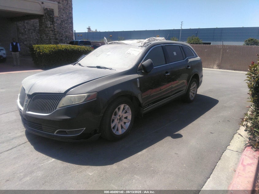 Vin: 2lmhj5nk5dbl52289, lot: 40978841, lincoln mkt livery 20132