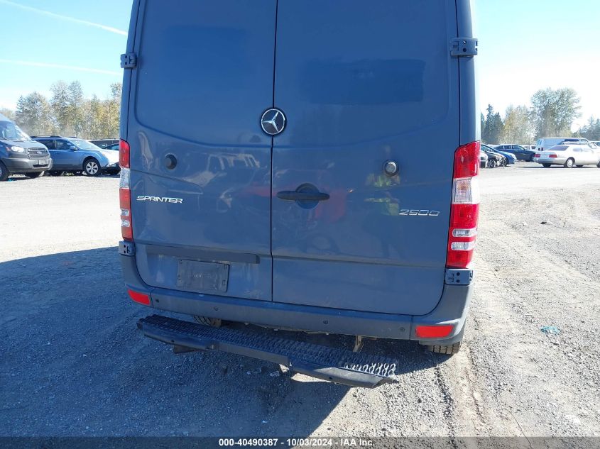 2018 Mercedes-Benz Sprinter 2500 Standard Roof V6 VIN: WD3PE7CD1JP644536 Lot: 40490387