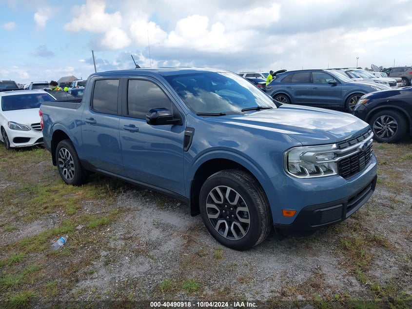 2024 FORD MAVERICK  (VIN: 3FTTW8M30RRA71565)