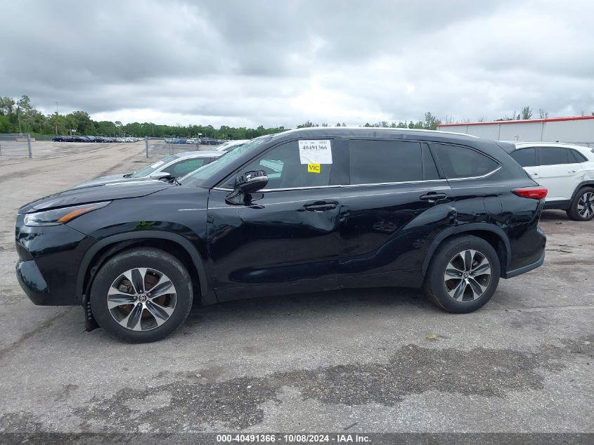 5TDGZRAH6MS060462 2021 Toyota Highlander Xle