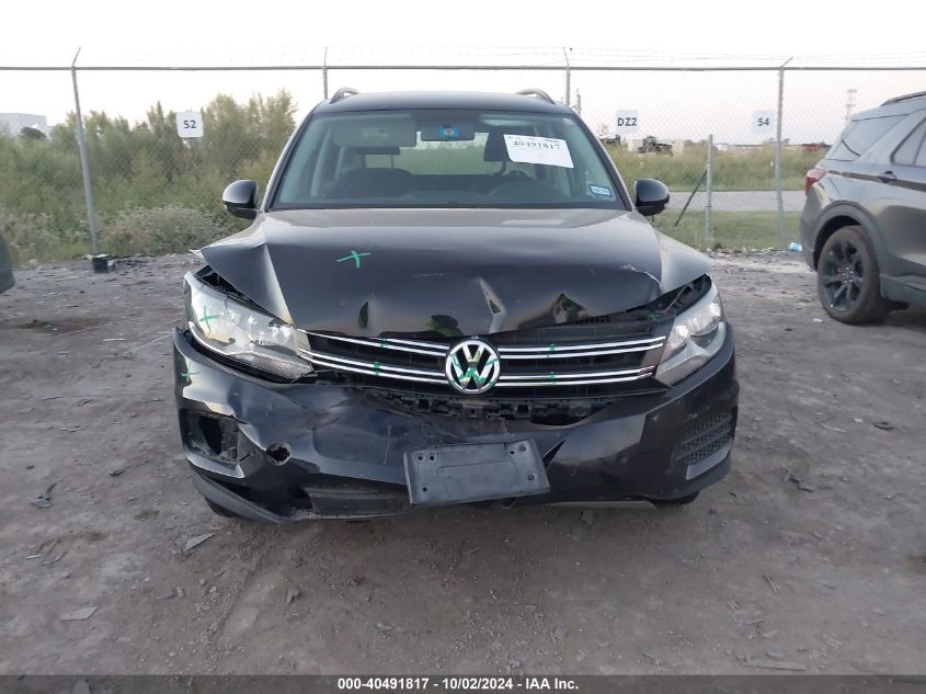 2018 Volkswagen Tiguan Limited 2.0T VIN: WVGAV7AX0JK005551 Lot: 40491817