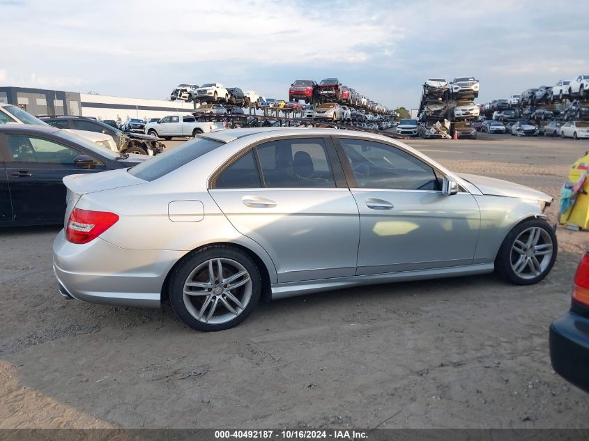 2012 Mercedes-Benz C 300 Luxury 4Matic/Sport 4Matic VIN: WDDGF8BB8CR228652 Lot: 40492187