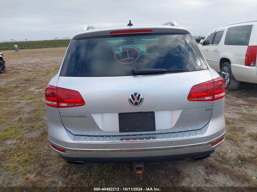2016 VOLKSWAGEN TOUAREG VR6 LUX - WVGEF9BP0GD001859