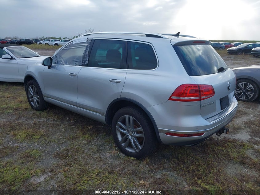 2016 VOLKSWAGEN TOUAREG VR6 LUX - WVGEF9BP0GD001859