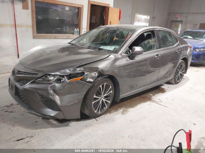 4T1B11HK1KU808768 2019 TOYOTA CAMRY - Image 2