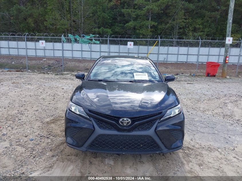 4T1B11HK8JU134665 2018 Toyota Camry Se